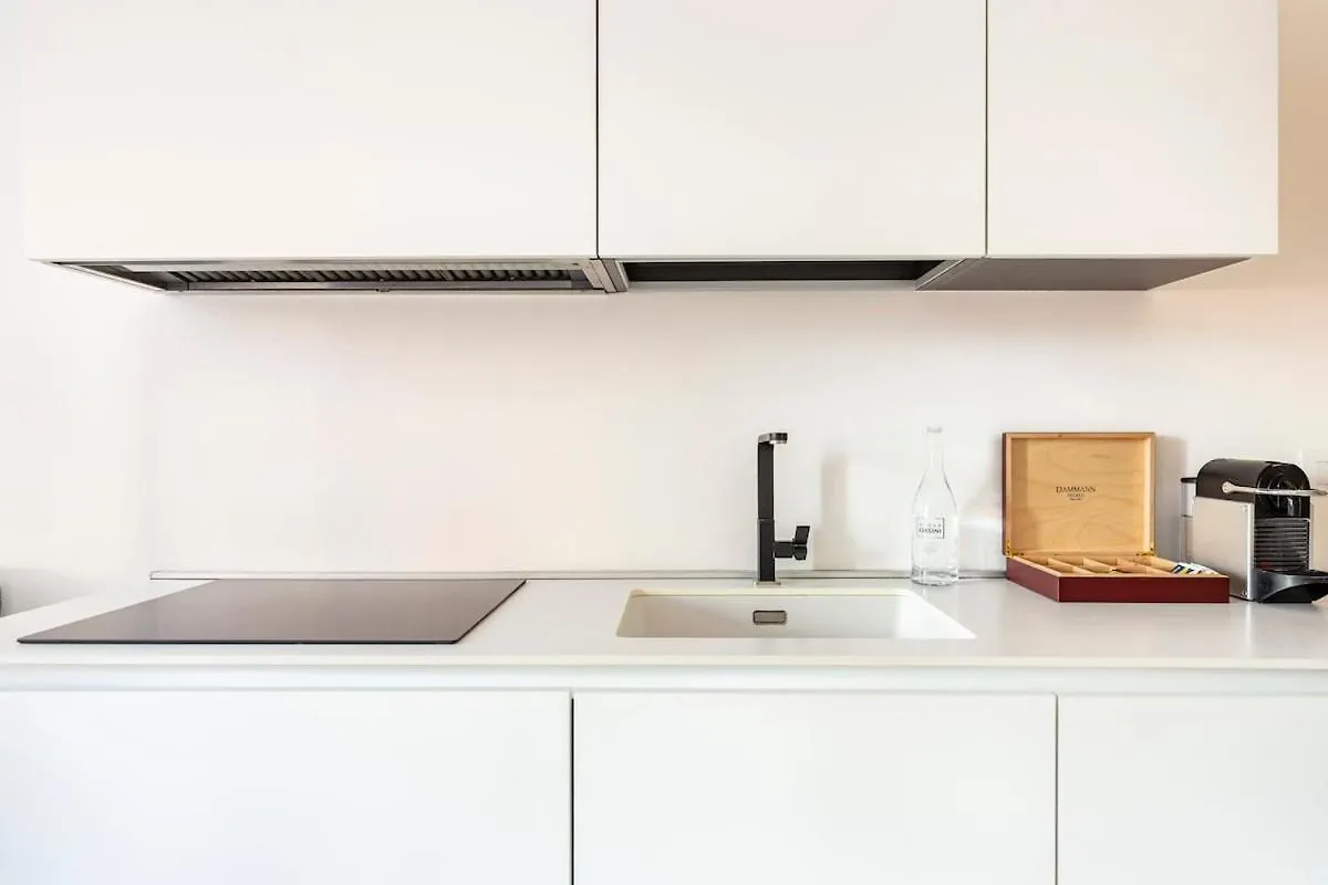 Suite Mico-5Min Sansiro-8Min Duomo Milan